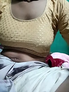 Snapshot of Aasha_devi05 chatting on October 2025 05:10:02 PM Aasha devi05 online show from October 2025 05:10:02 PM