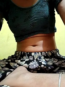 Snapshot of Aasha_devi05 chatting on October 2025 10:11:02 AM Aasha devi05 online show from October 2025 10:11:02 AM