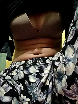 Snapshot of Aasha_devi05 chatting on October 2025 12:29:01 AM Aasha devi05 online show from October 2025 12:29:01 AM