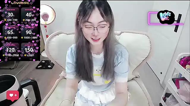 Snapshot of baby-yaya20 chatting on February 2026 01:09:01 PM baby-yaya20 online show from February 2026 01:09:01 PM