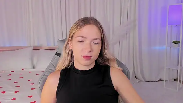 Susan Mimi online show from October 2025 02:43:02 AM