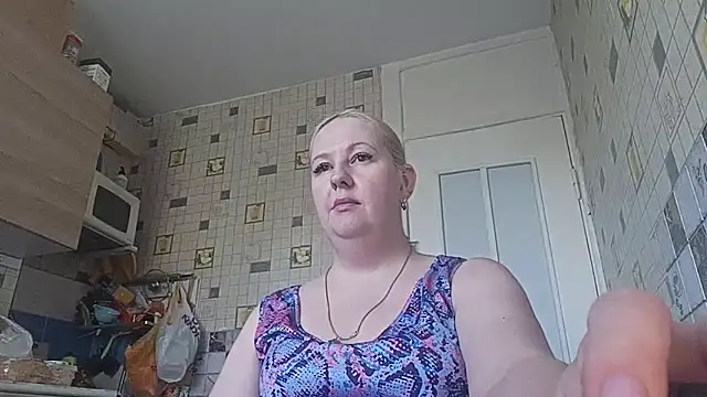 Feyrinn online show from June 2026 02:49:01 AM