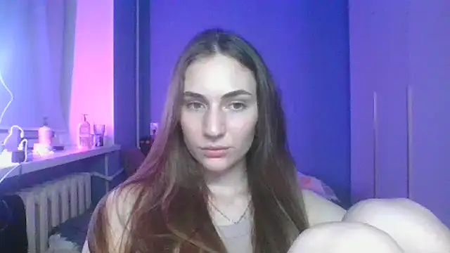 Snapshot of Zulenaa chatting on July 2026 06:56:01 PM Zulenaa online show from July 2026 06:56:01 PM