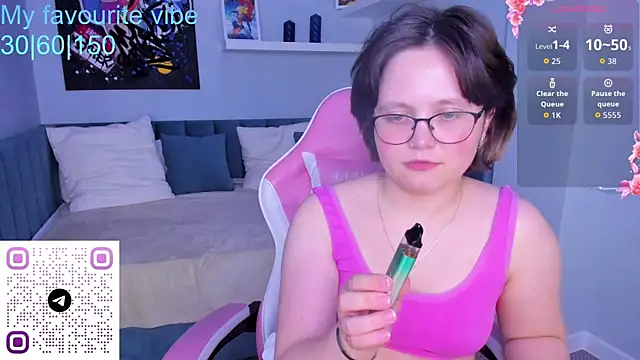 Mila  Cutee online show from October 2025 01:34:01 PM