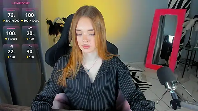 FlexyFox online show from February 2026 04:08:01 PM