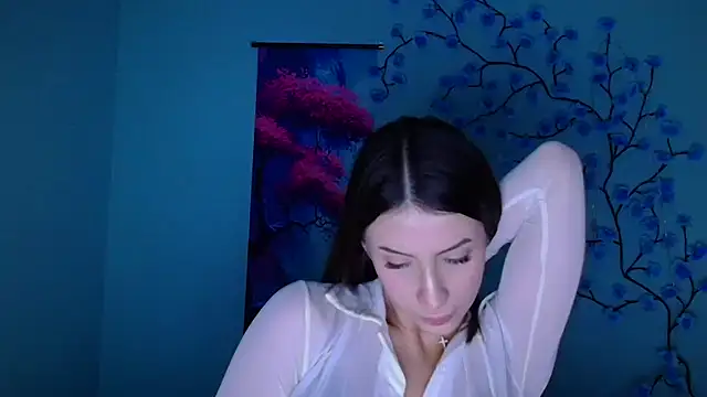 AlisaBubbles online show from November 2025 12:40:01 PM