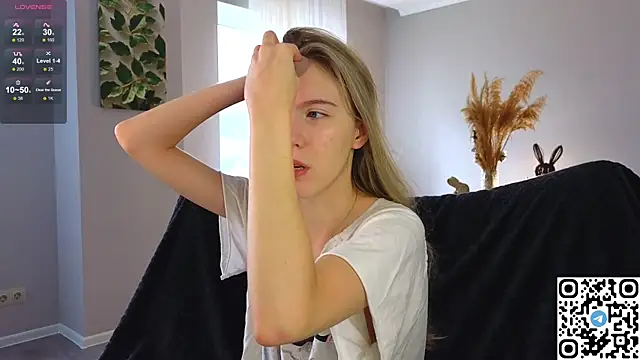 Succubelle online show from October 2025 06:12:01 AM