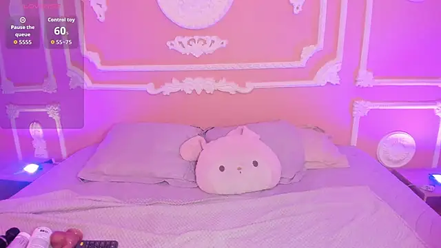 EmilyBorch online show from April 2026 12:36:01 PM