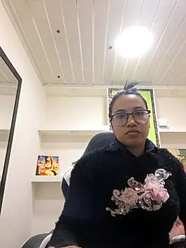 susan mooree online show from October 2025 07:09:02 PM