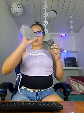 susan mooree online show from October 2025 05:14:01 PM