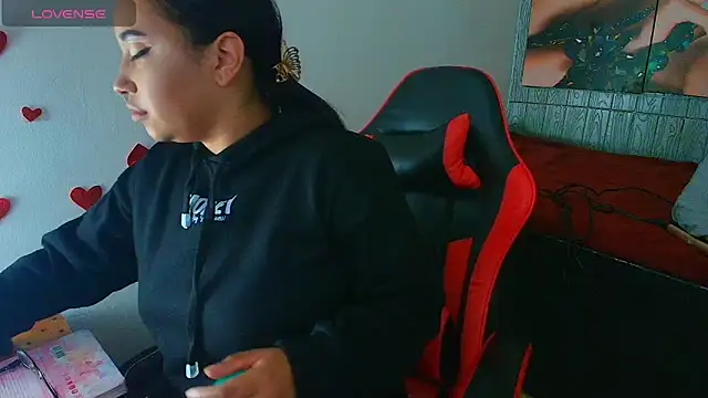 susan mooree online show from March 2026 08:36:01 PM