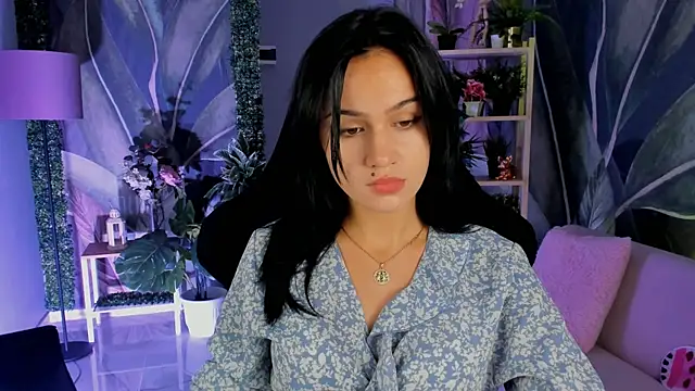 MonicaFarmer online show from September 2025 05:16:02 PM