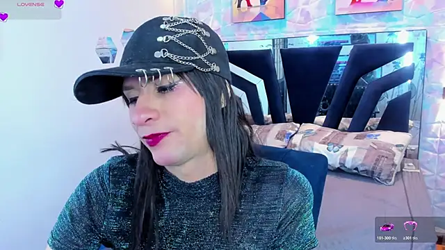 Charlotte Landry   online show from February 2026 04:33:01 PM