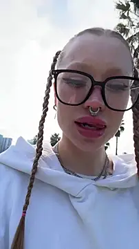 Sugar Pop online show from March 2026 12:32:01 PM