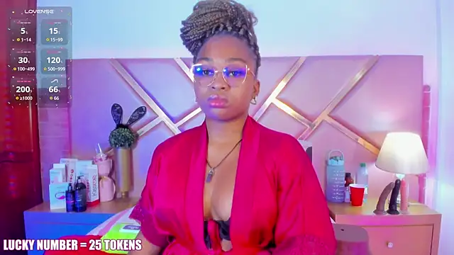 SophieSinclair online show from March 2026 12:44:02 PM