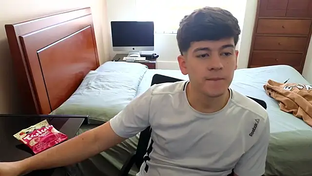 tightncuteass online show from September 2025 02:50:01 PM