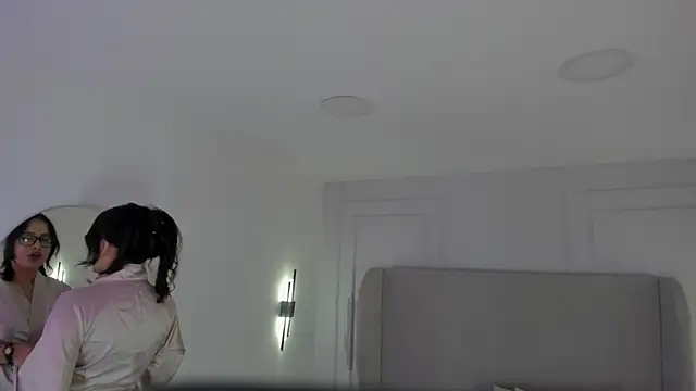 Dream nena online show from October 2025 04:09:02 AM