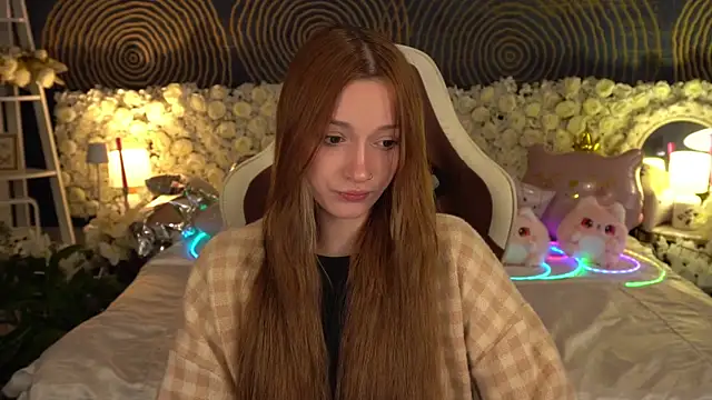 Snapshot of FoxyMayy chatting on May 2026 12:56:01 PM FoxyMayy online show from May 2026 12:56:01 PM