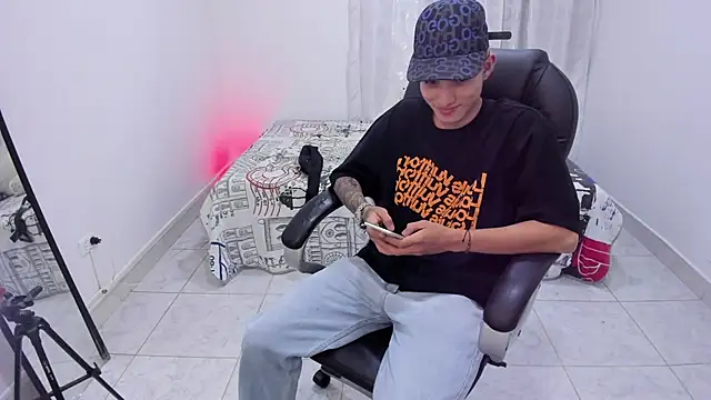 weesley boy online show from September 2025 04:16:02 AM