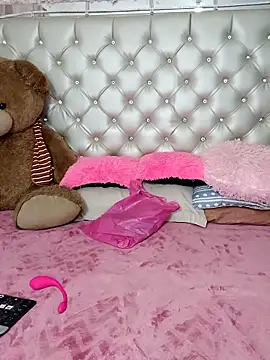 ZARAY 1118 online show from December 2025 03:02:01 AM