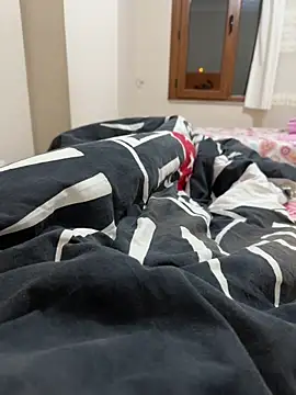 LAZ3R1 online show from September 2025 09:38:01 PM