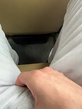 LAZ3R1 online show from October 2025 08:58:01 AM