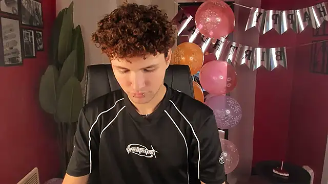 JonnyDarka online show from November 2025 12:41:02 PM