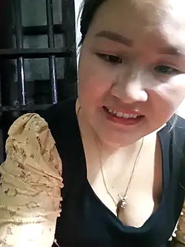 Snapshot of Tamara-a chatting on February 2026 12:45:02 PM Tamara-a online show from February 2026 12:45:02 PM