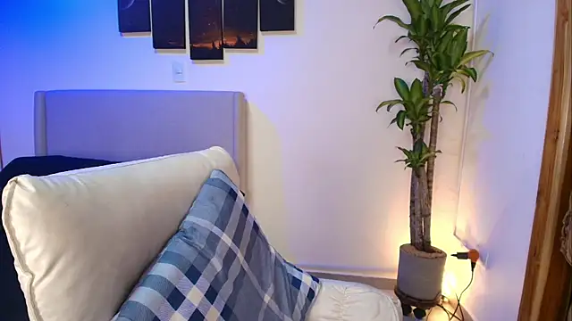 Snapshot of MaryMoon_ chatting on November 2025 07:34:02 PM MaryMoon online show from November 2025 07:34:02 PM