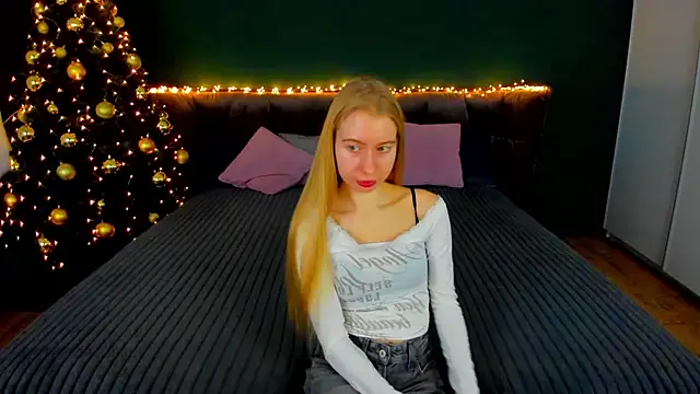 Alina Blonde online show from December 2025 06:34:02 AM