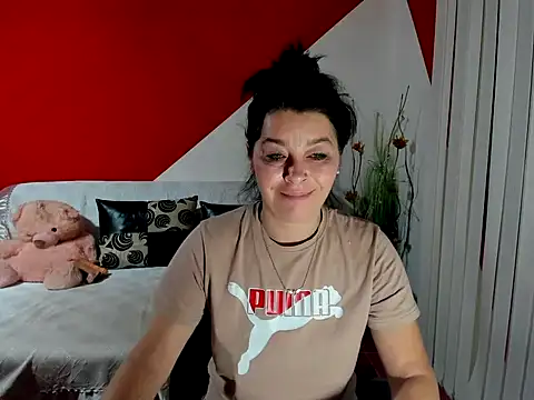 Soffy Skye online show from September 2025 03:40:01 AM