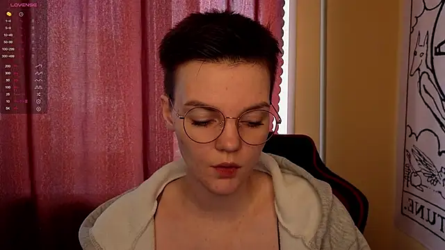 KrisNeal online show from October 2025 09:40:01 AM