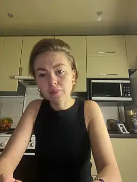 MartaLuna  online show from December 2025 02:13:01 PM