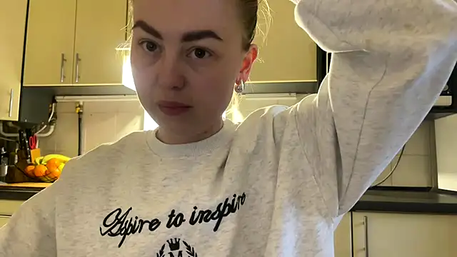 MartaLuna  online show from April 2026 03:50:02 PM