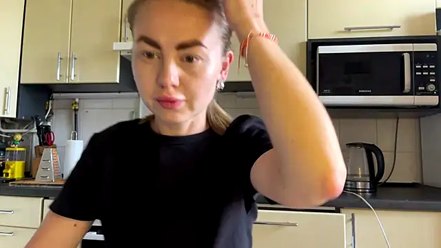MartaLuna  online show from June 2026 11:21:02 AM