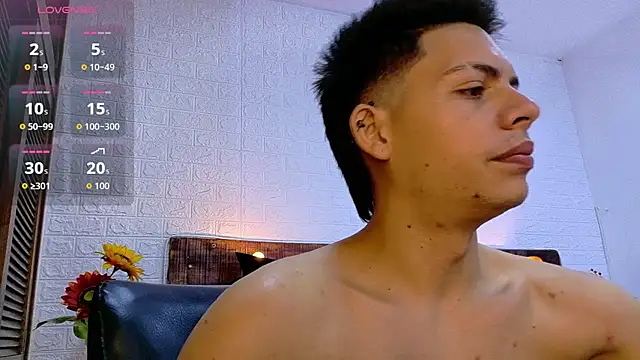 JhosuaVega online show from November 2025 04:02:02 AM