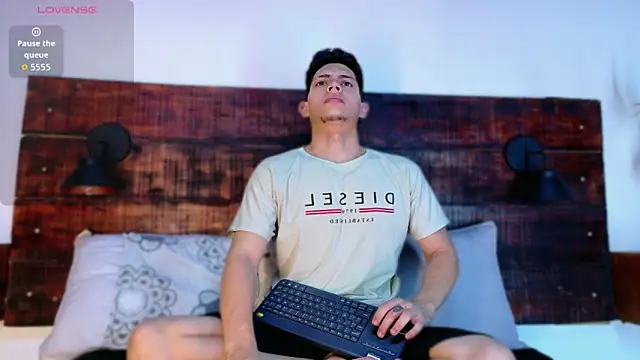 JhosuaVega online show from February 2026 02:38:02 AM