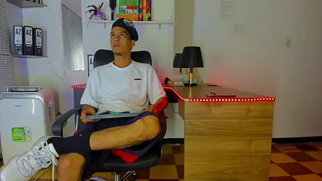 xxKamadevaxx online show from November 2025 12:49:02 PM