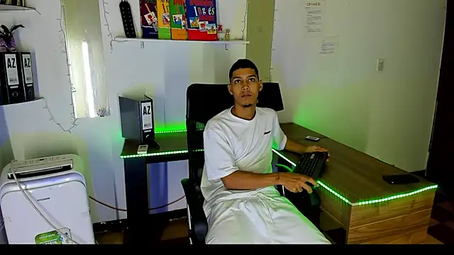 xxKamadevaxx online show from November 2025 12:38:01 PM