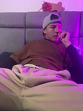 NaytonFreeman online show from February 2026 12:16:01 PM