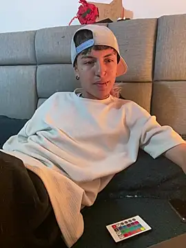 NaytonFreeman online show from February 2026 12:15:02 PM