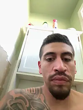 busnfatnutsLildee online show from May 2026 01:11:02 AM