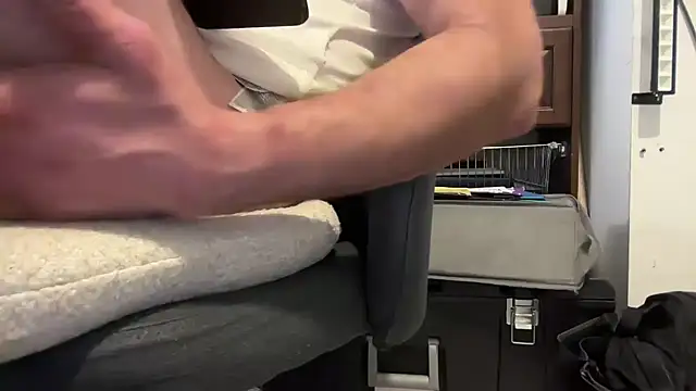 jasoncali305 online show from April 2026 12:49:02 AM