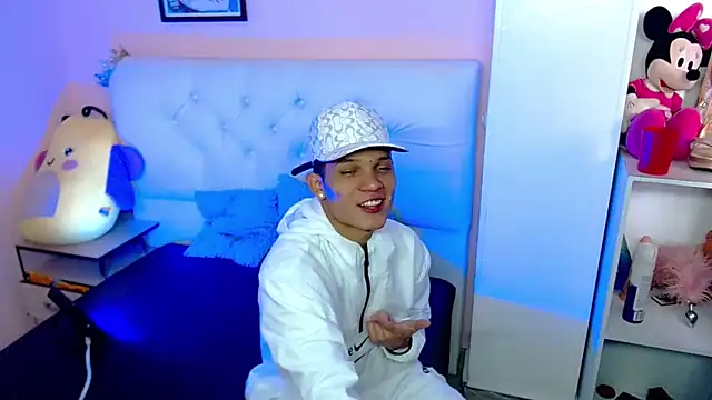 EL VENEZOLANO 22CM online show from October 2025 07:33:01 PM