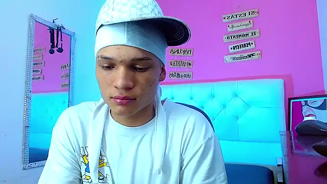 EL VENEZOLANO 22CM online show from October 2025 02:50:02 AM