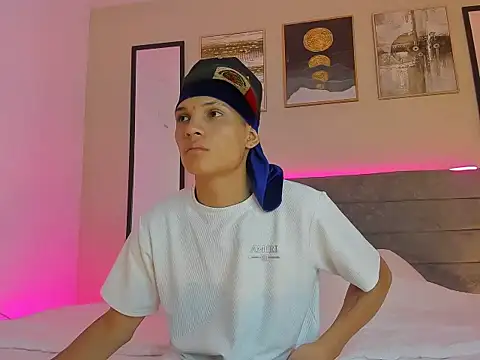 EL VENEZOLANO 22CM online show from February 2026 03:11:02 AM