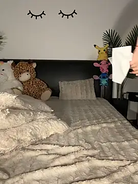 Snapshot of Andrestarr chatting on February 2025 10:18:02 PM Andrestarr online show from February 2025 10:18:02 PM