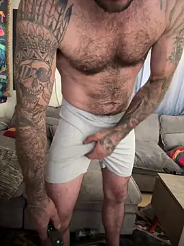 Snapshot of skip69xxx chatting on May 2026 10:48:01 PM skip69xxx online show from May 2026 10:48:01 PM