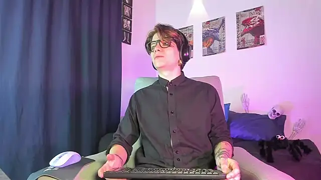 Jerry Cole online show from October 2025 01:28:02 AM