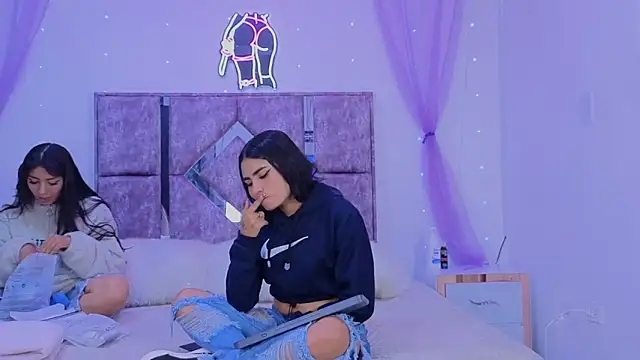 danilu and eva21 online show from October 2025 08:21:02 PM